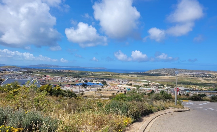 0 Bedroom Property for Sale in Hoogland Western Cape